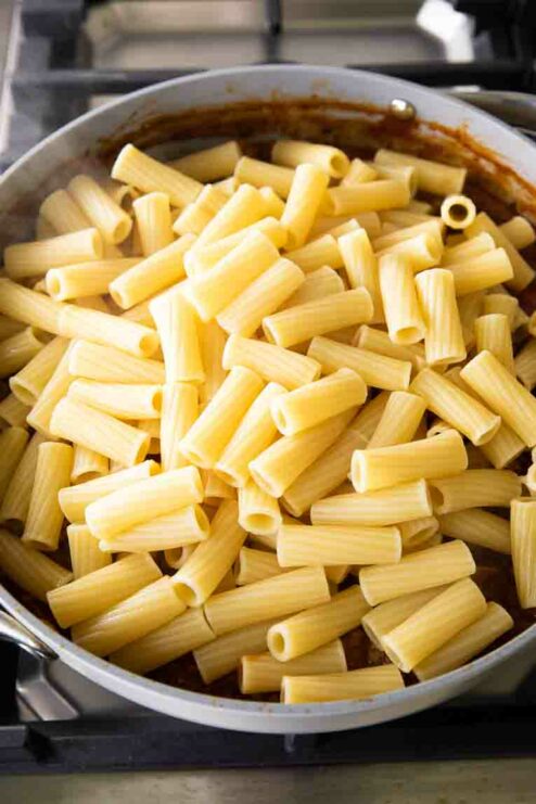 Rigatoni Bolognese (One-Pot) - Jar Of Lemons