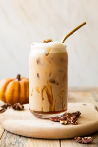 Starbucks Pecan Crunch Oatmilk Latte - Jar of Lemons