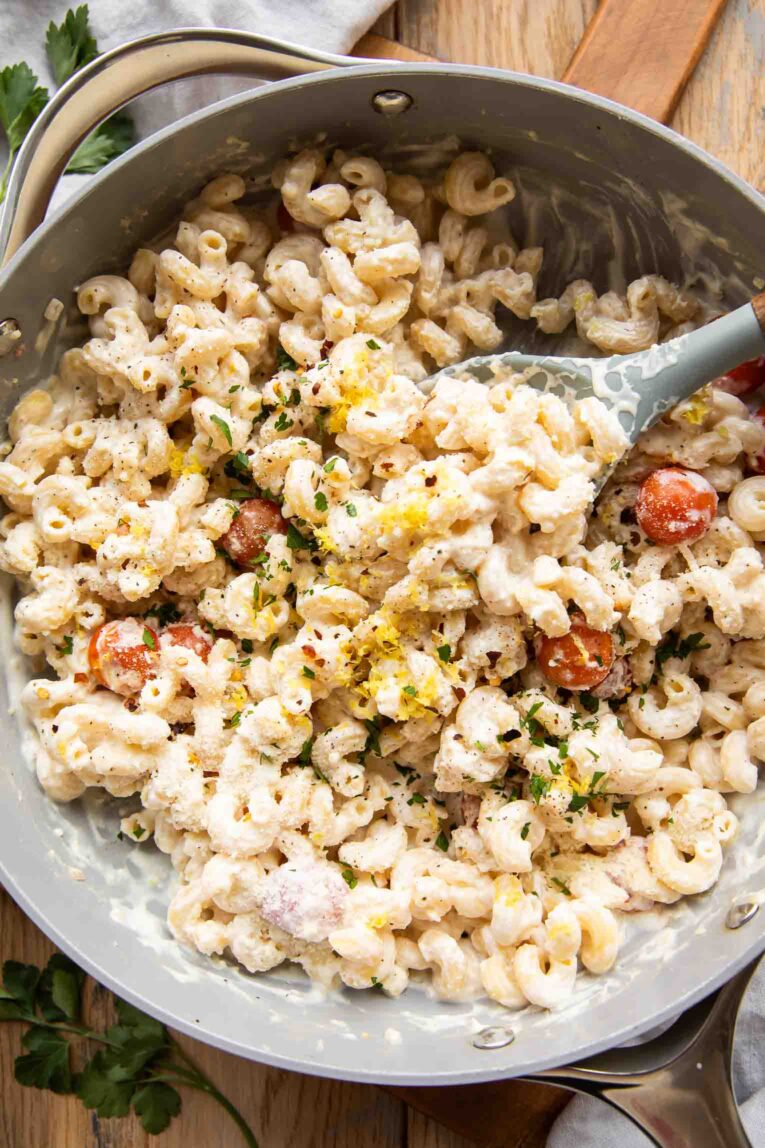 Lemon pasta in a skillet.