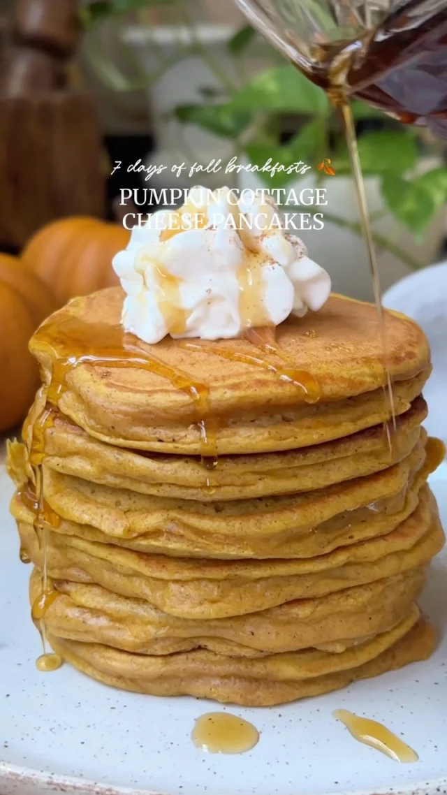 Day 7 of 7 Days of Fall Breakfasts: PUMPKIN COTTAGE CHEESE PANCAKES…
